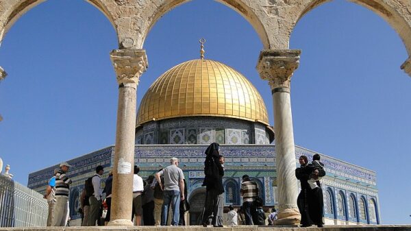 Four extremist Jews from Jerusalem and a West Bank settlements were arrested Thursday on suspicion of planning to enter illegally into Temple Mount and sacrifice a goat for Passover.e Mount Old City erusalem. Photo by Adam Jones from Kelowna,